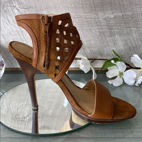 Pilar Abril leather suede open toe ankle heels - Picture 2 of 15